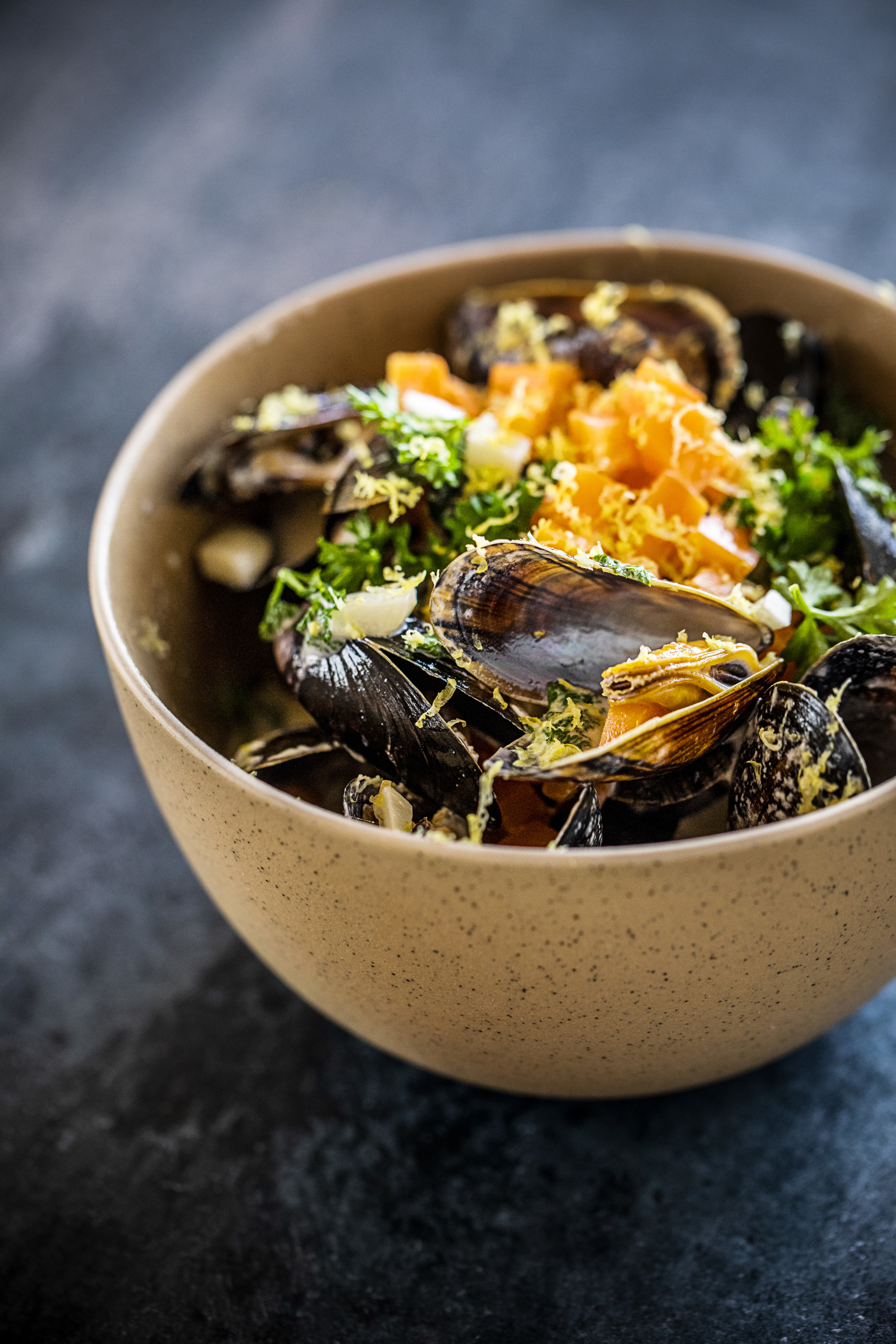 Blåmuslinger serveret i LEAFS skål